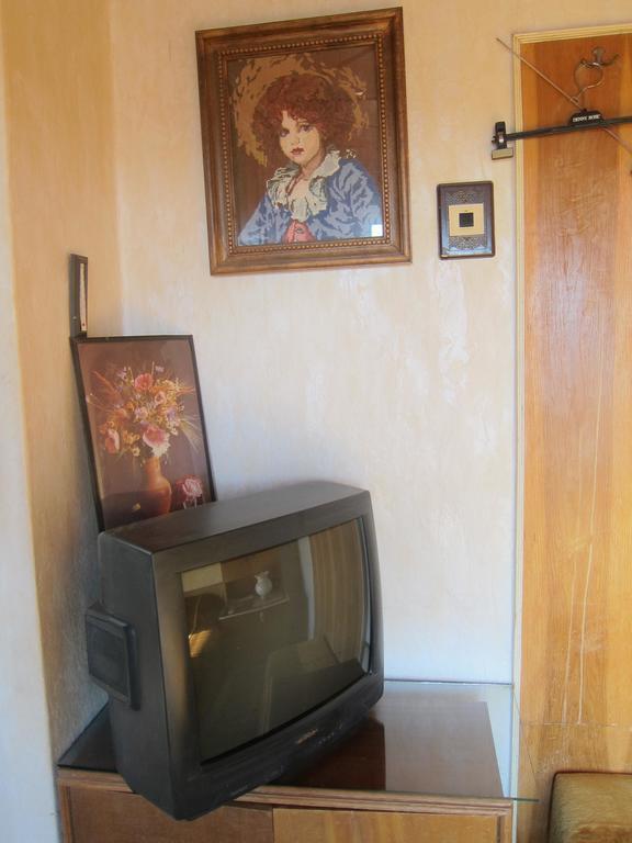 Diana Guesthouse Veliko Tărnovo Exteriör bild